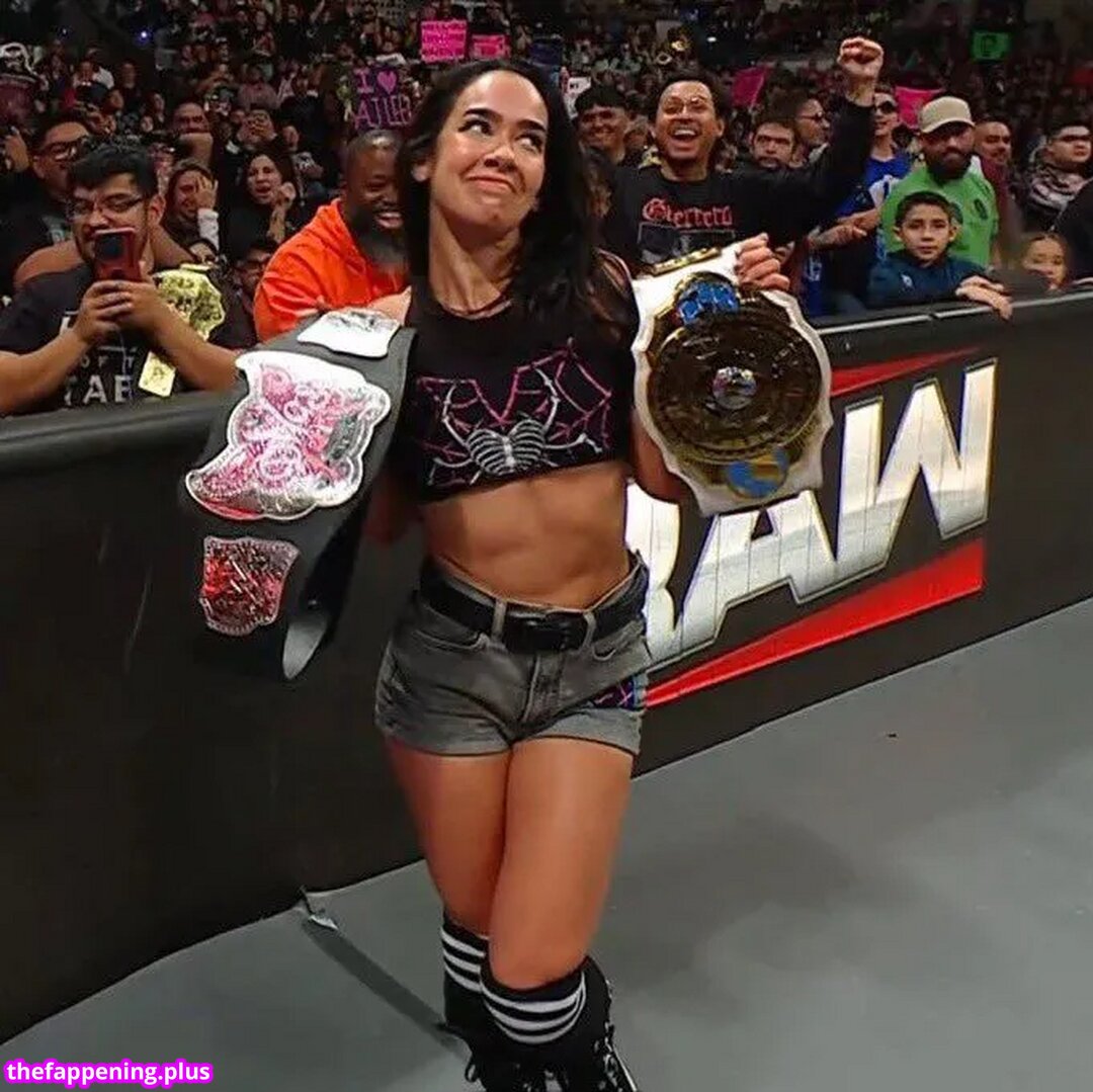 AJ Lee