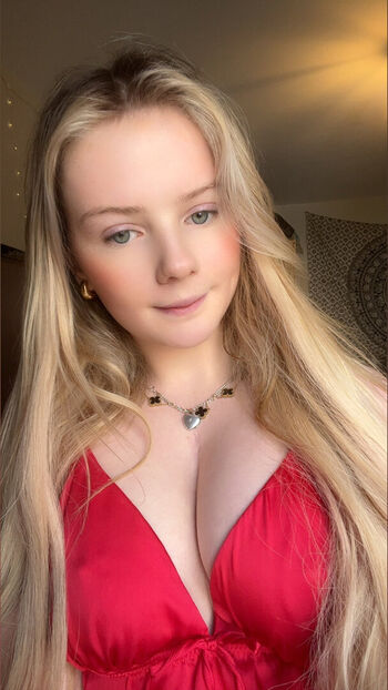 aliceeeblossommmxx