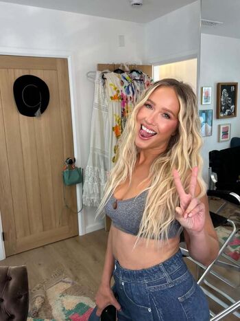 Anna Camp