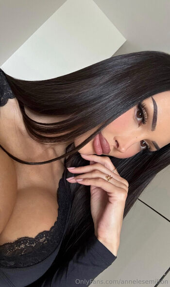 Annelese Milton annelesemilton