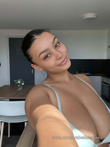 arabellaaaxoxo