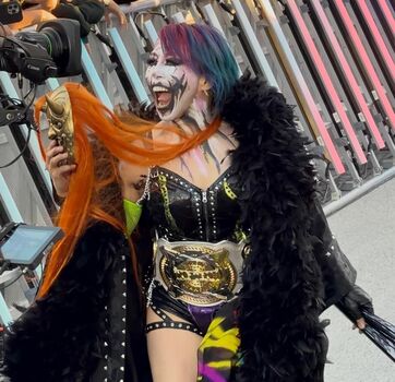 Asuka WWE