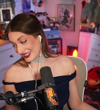 BasicWitGirl