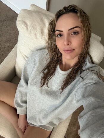 Cassie Lee/Jess McKay (Peyton Royce/Billie Kay)