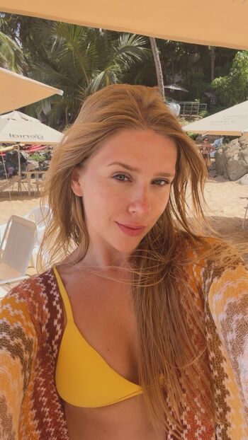 Cela Lopes
