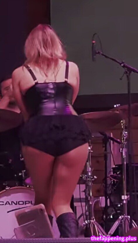 Charity Eden / Taylor Swift Impersonator