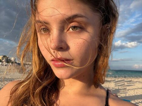 Dasha Komarova / Darya Komarova / Odarka Komarova