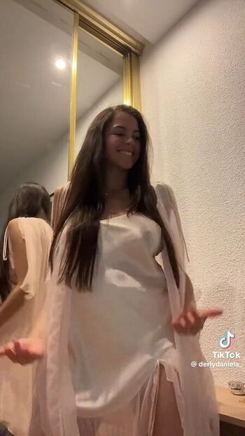 derlydaniela