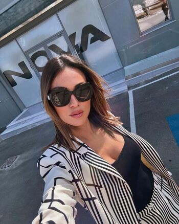 DORA PANTELI / ΔΩΡΑ ΠΑΝΤΕΛΗ