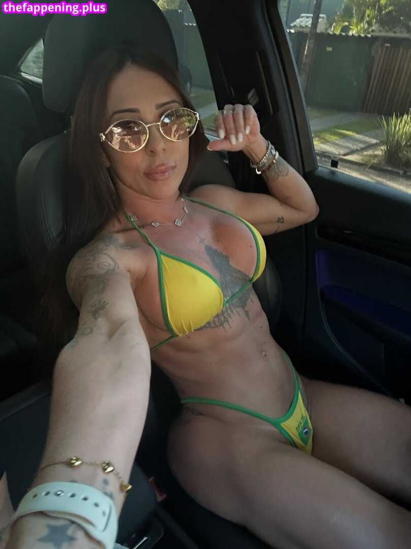 Dra. Thatiane Oliveira