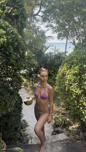 Eden Chanel @eden_chanel