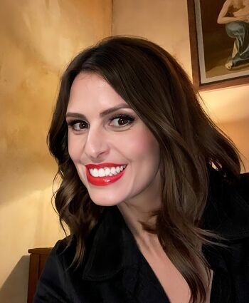 Ellie Taylor Comedian
