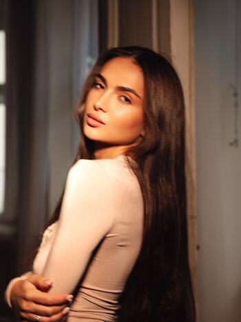 emilyemrata2