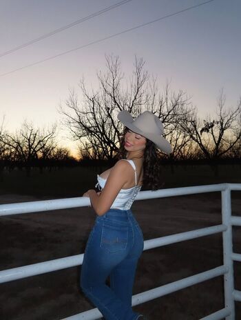 Estrella Stefanie Martinez