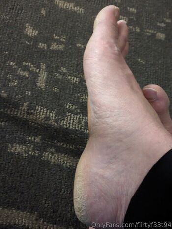 flirtyf33t94