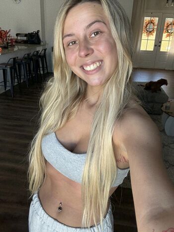 Hailey Welch (Hawk Tuhh Girl