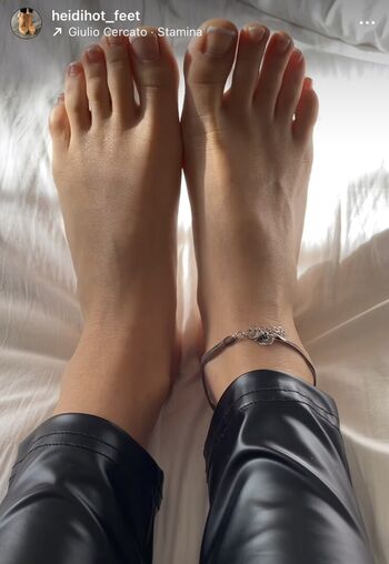 heidihotfeet