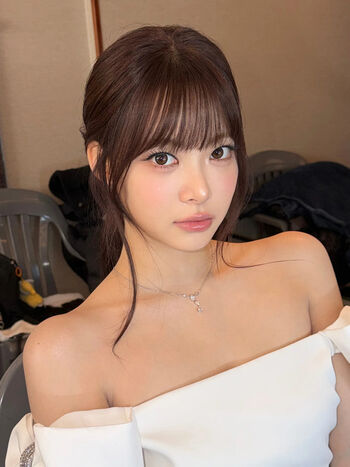 Hong Eunchae 홍은채