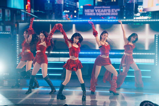 Huh Yunjin 허윤진