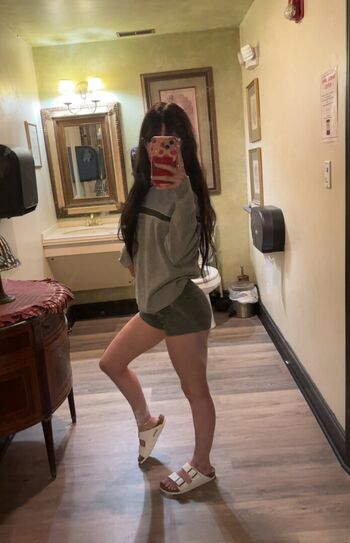 isizzly / sizzlymizzly