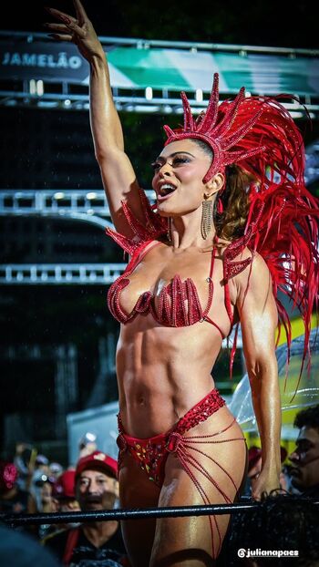 Juliana Paes