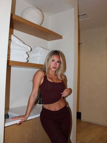 Katalina Cartmel / Katalinacarttmel / Katcartmel