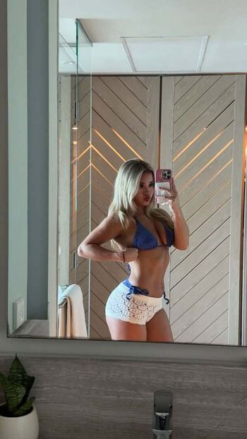 Katalina Cartmel / Katalinacarttmel / Katcartmel