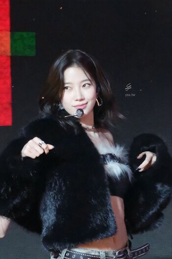 Kazuha Nakamura 中村 一葉