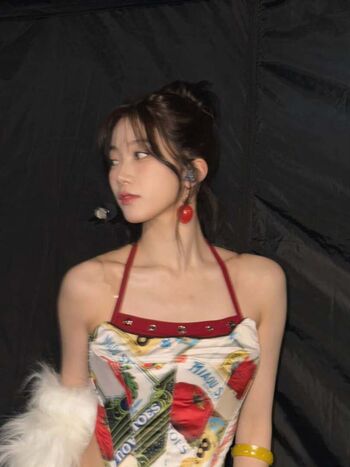 Kazuha Nakamura 中村 一葉