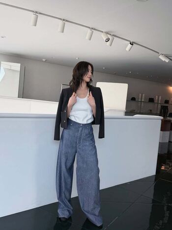 Kazuha Nakamura 中村 一葉