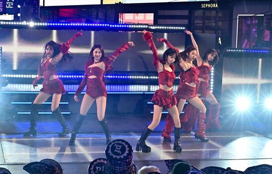 Kazuha Nakamura 中村 一葉