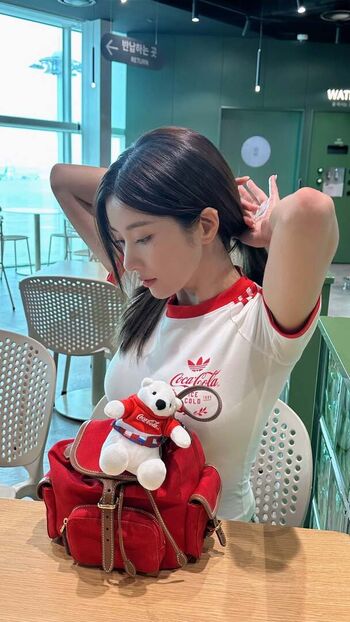 Kwon Eunbi