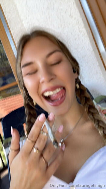 lauragetshigh