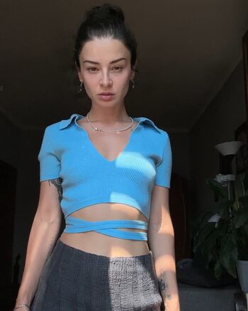 lildizzz / Dasha Lakis