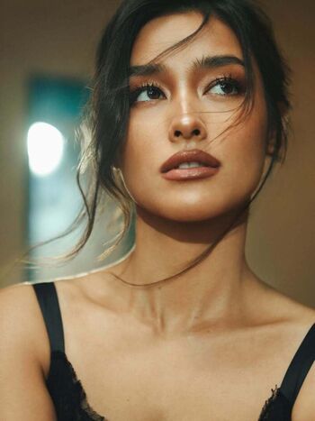 Liza Soberano