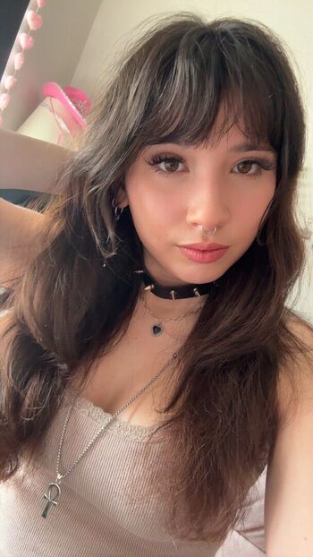 lunavalentinacams