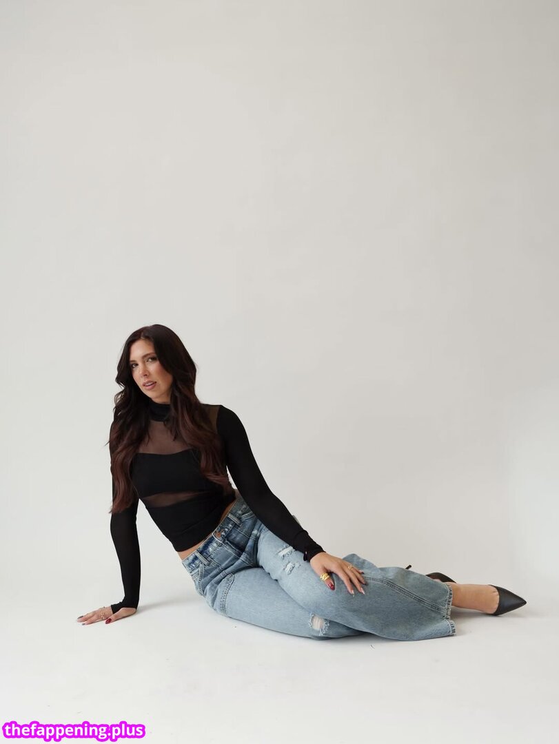 Madison Humphrey // madison_humphrey // madisonhumphre