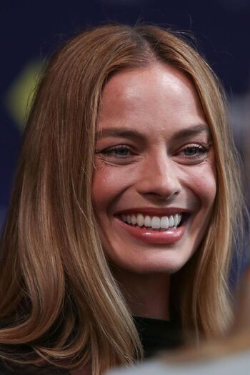 Margot Robbie