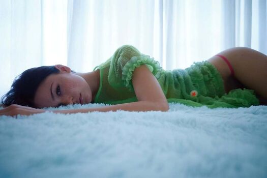 Mazzy Joya / mazzyjoya / petalspliff