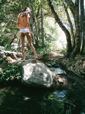 Mazzy Joya / mazzyjoya / petalspliff