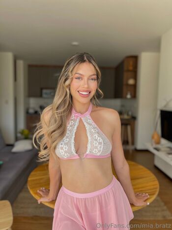 mia.bratz