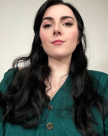 Mistress Ruby Rousson