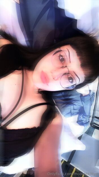 moonlitkittyx