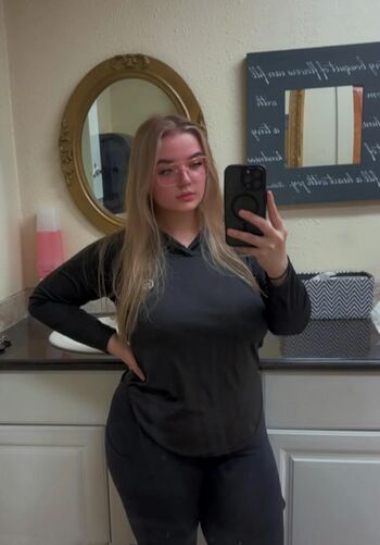 Nadia A Aka Grevision