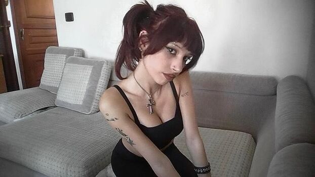 nayyoushaa-diiorcuts-g59nai