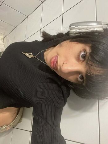 nayyoushaa-diiorcuts-g59nai