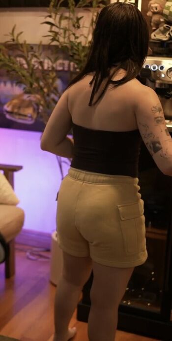 nikkijustine
