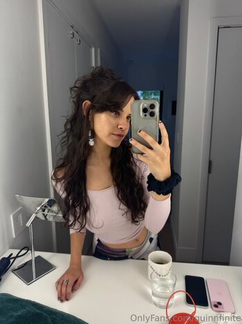 Quinn Finite / Charlee