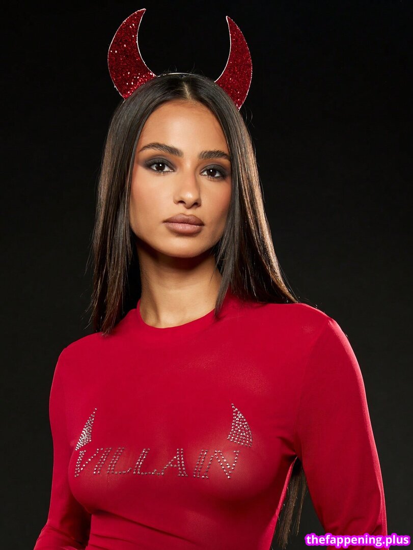 Sabrina Khouiel / Sabrinak______