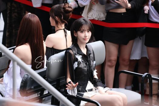 Sakura Miyawaki 宮脇 咲良